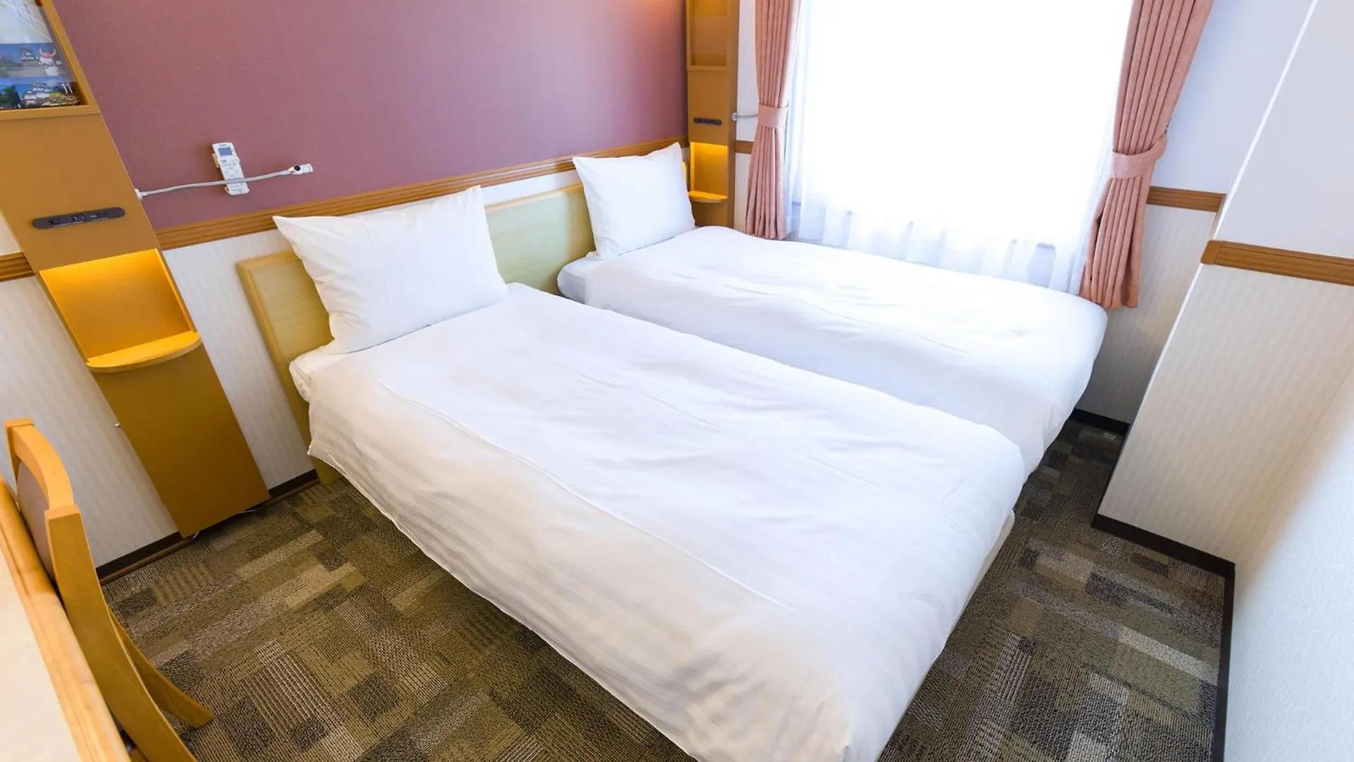 Toyoko Inn Jr Yokohama Sen Sagamihara Ekimae Japan